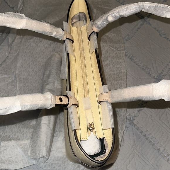 Purse - Picture 4 of 5